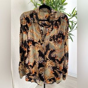 Free People size M flowy multicolored blouse